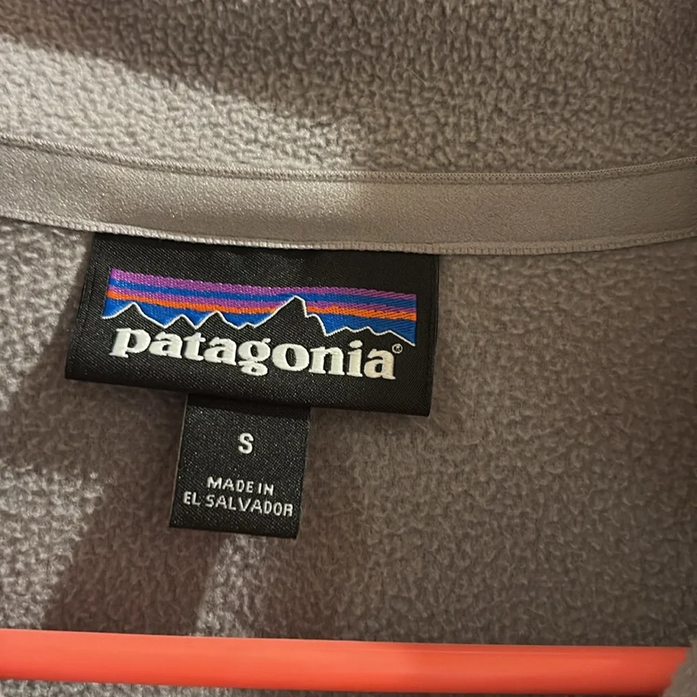 Patagonia 1/4 zip fleece - Picture 2 of 3